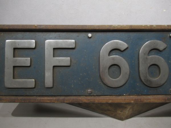 前面EF66 24(台座付き)