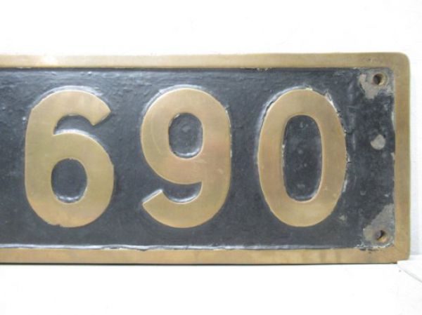 D51 690