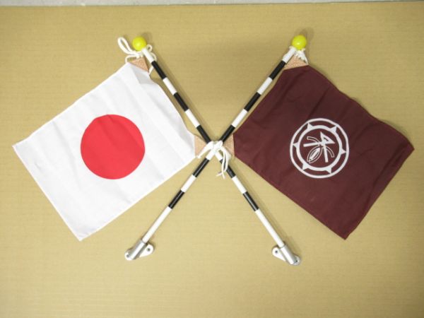 日章旗と阪急社旗 (車内旗差し 付き)