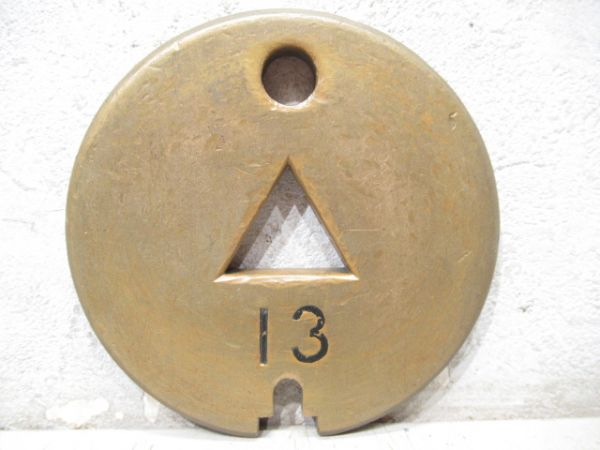 タブレット　△13