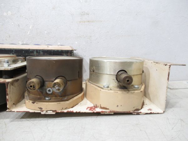 関東鉄道キハ20系・30系等メーターブロック 時計差し付き