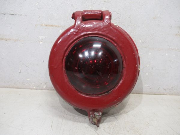 京福電鉄・福井　尾灯(赤茶色)