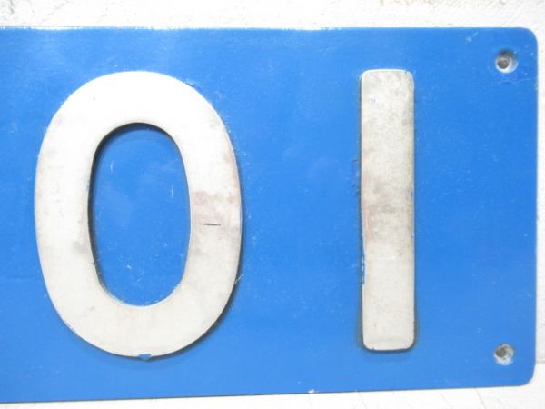 ナンバープレート　泉北高速「3501」