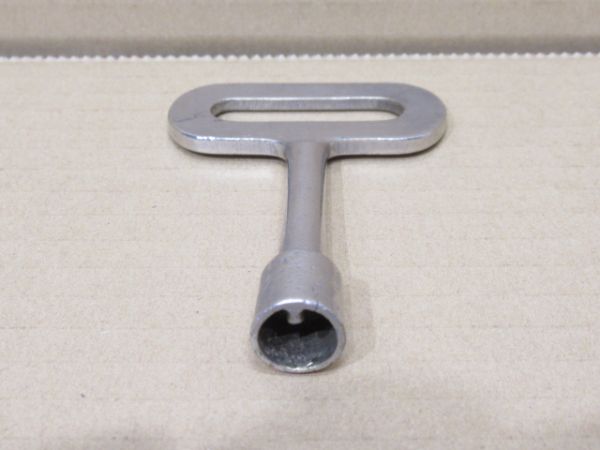 電気錠 と JR DL運転用メダル(1998)